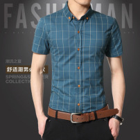 新款夏季男式短袖衬衫韩版修身青年男士休闲条纹衬衣大码男装批发